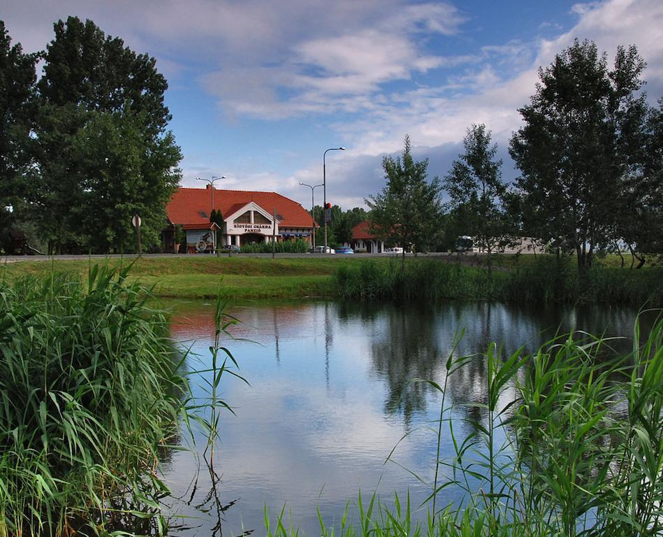Bed and Breakfast Kígyósi Csárda&Panzió Fulopszallas Exterior foto